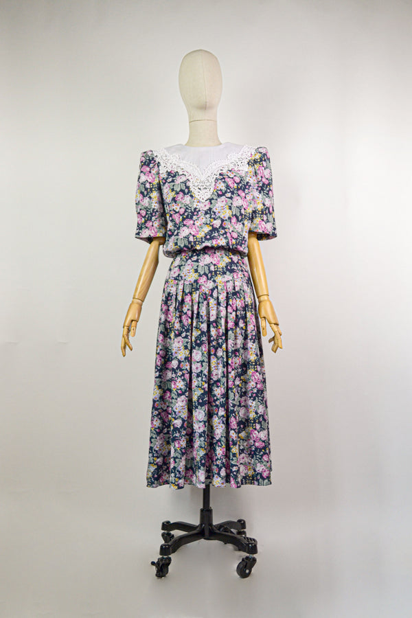A GARDEN TALE - 1980s Vintage Wallpaper Navy Flower Print Dress - Size S/M