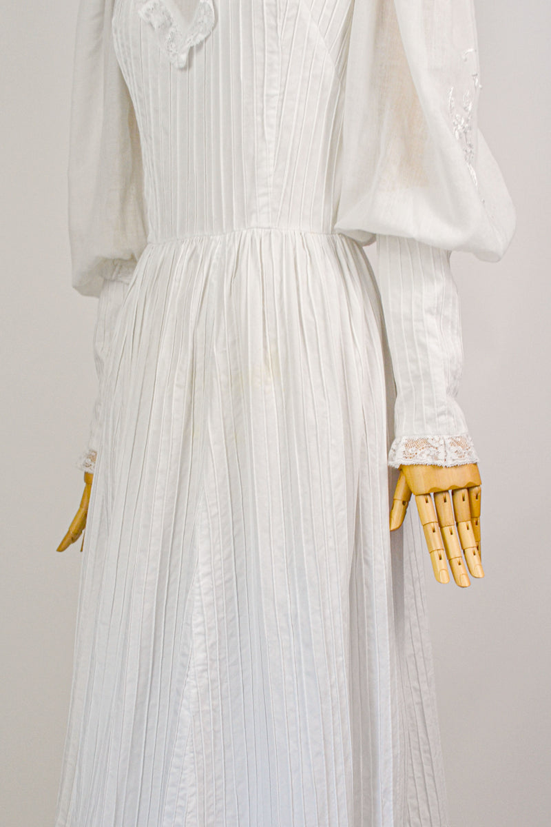ANNABELLA - 1980s Vintage Embroidered Bridal Dress - Size M
