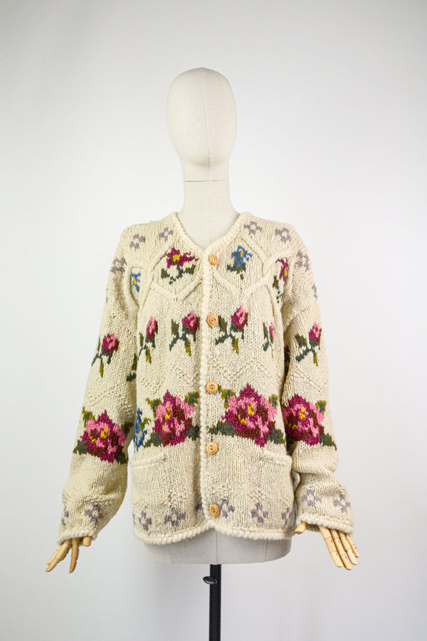 BLOSSOM BREEZE - 1980s Vintage Floral Embroidered Cardigan - Size S/M