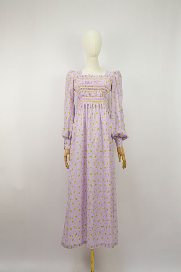 BUTTERCUP - 1970s Vintage Floral Print Prairie Dress - Size XS/S