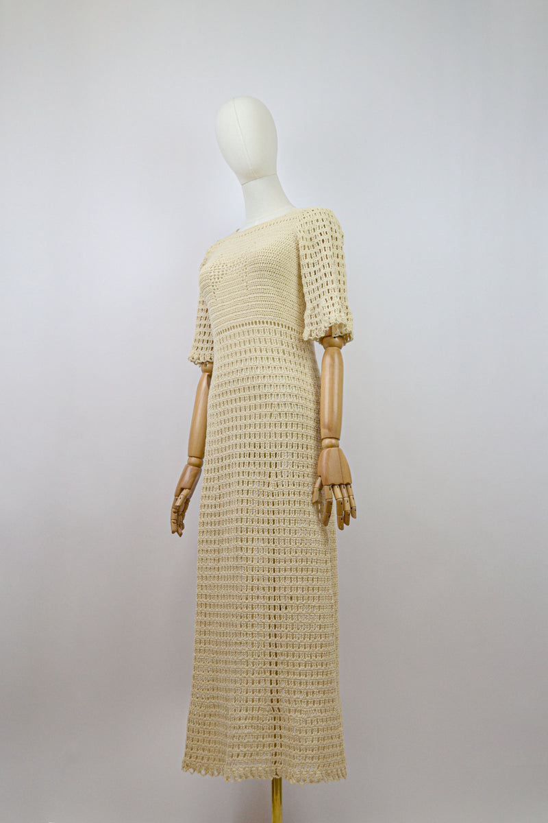 CHAMPAGNE - 1970s Vintage Crochet Dress - Size S/M