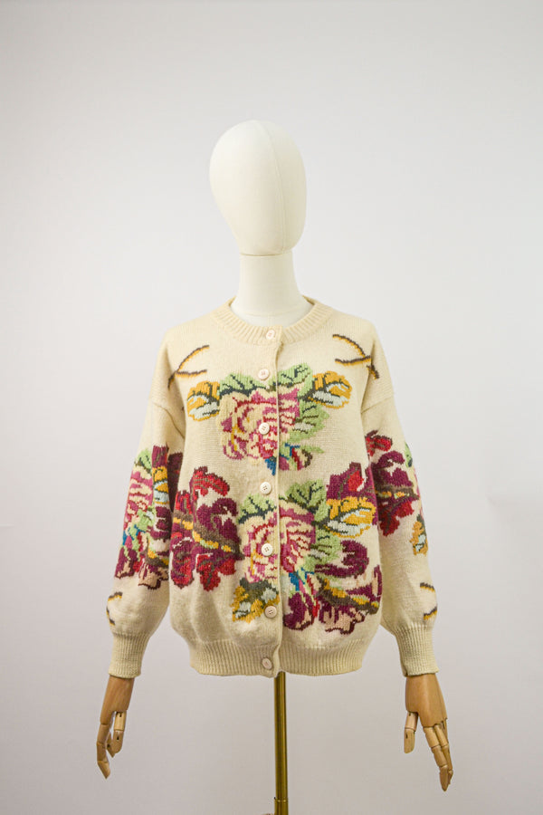 CLARET - 1980s Vintage Intarsia Floral Cardigan - Size M/L