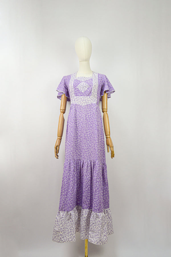 CLEMATIS - 1970s Vintage  Floral Prairie Dress - Size S/M