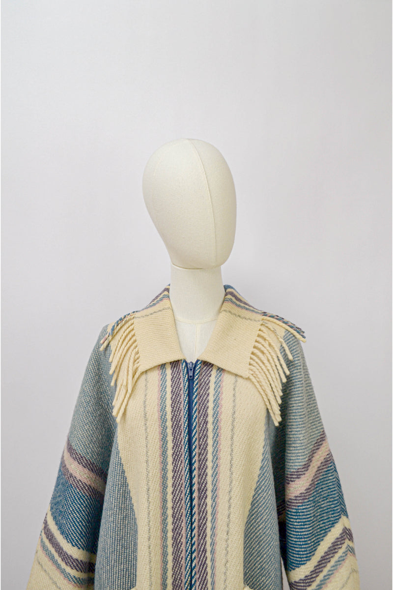 COZY MOMENTS - 1970s  Laplander Fringed Wool Jacket - Size S/M