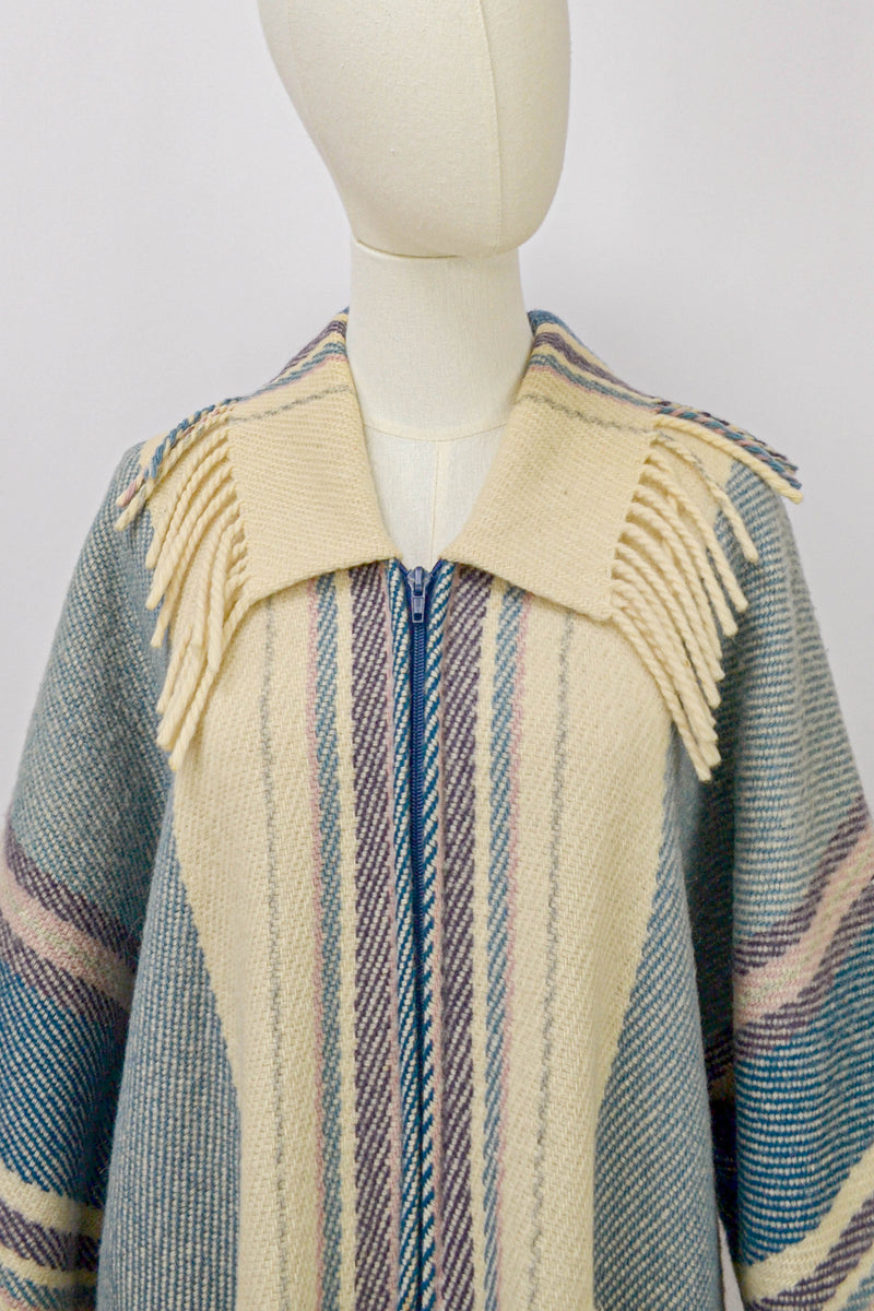 COZY MOMENTS - 1970s  Laplander Fringed Wool Jacket - Size S/M