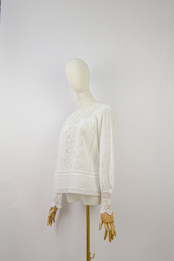CREME DE LA CREME - Antique Cotton Lace Blouse - Size S