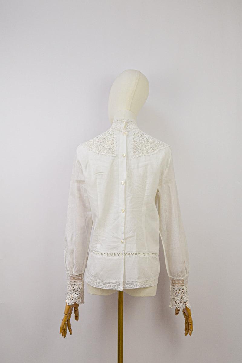 CREME DE LA CREME - Antique Cotton Lace Blouse - Size S