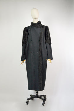 DAWN - 1980s Vintage Chaumiere aux Tricot Black Faux Fur Coat - Size M/L