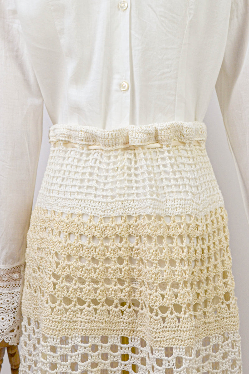 DREAMY GARDENIA - 1990s Vintage Crochet Skirt - Size S/M