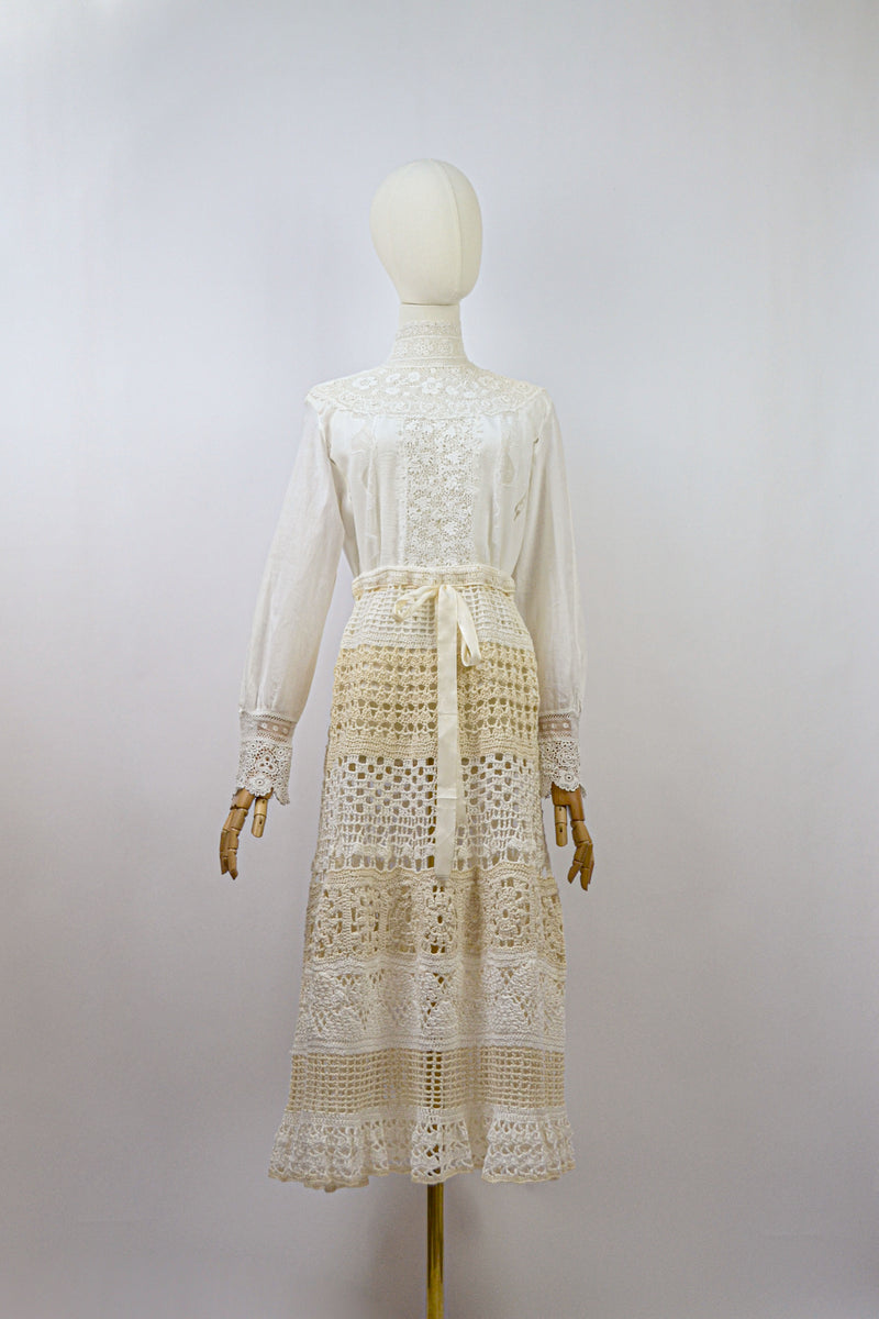 DREAMY GARDENIA - 1990s Vintage Crochet Skirt - Size S/M