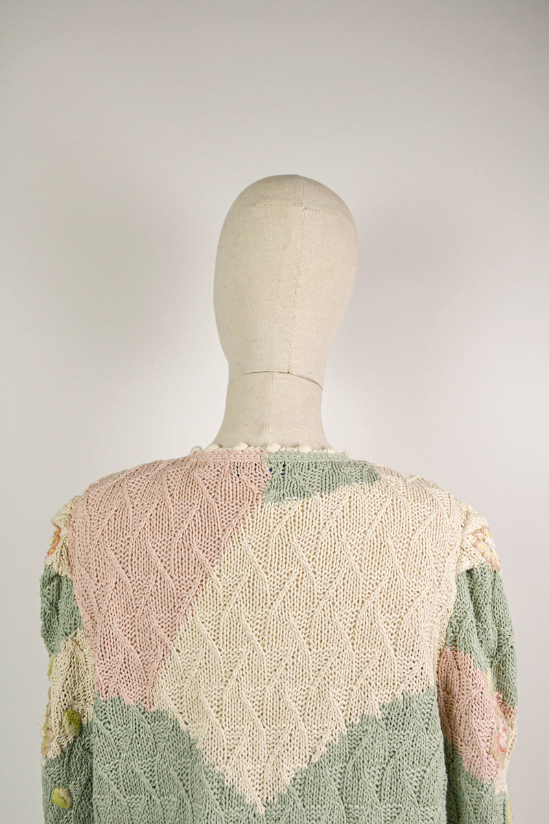 ELDERWOOD - 1980s Vintage Austrian handmade edelweiss embroidered cardigan - Size S/M
