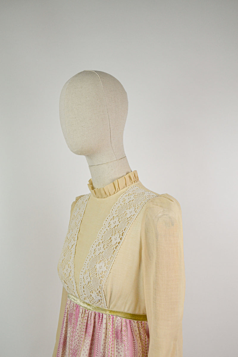 QUAINT - 1970s Vintage Angela Gore Prairie Dress - Size S