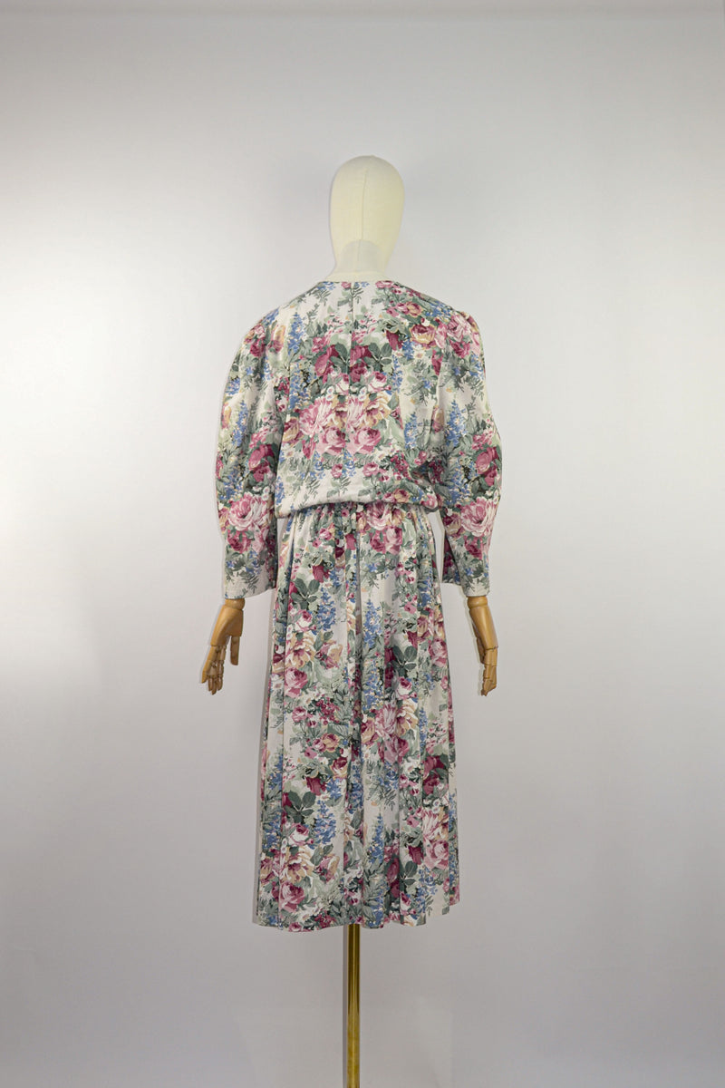 ENGLISH GARDEN - 1980s Vintage Floral Tapestry Dress - Size M/L