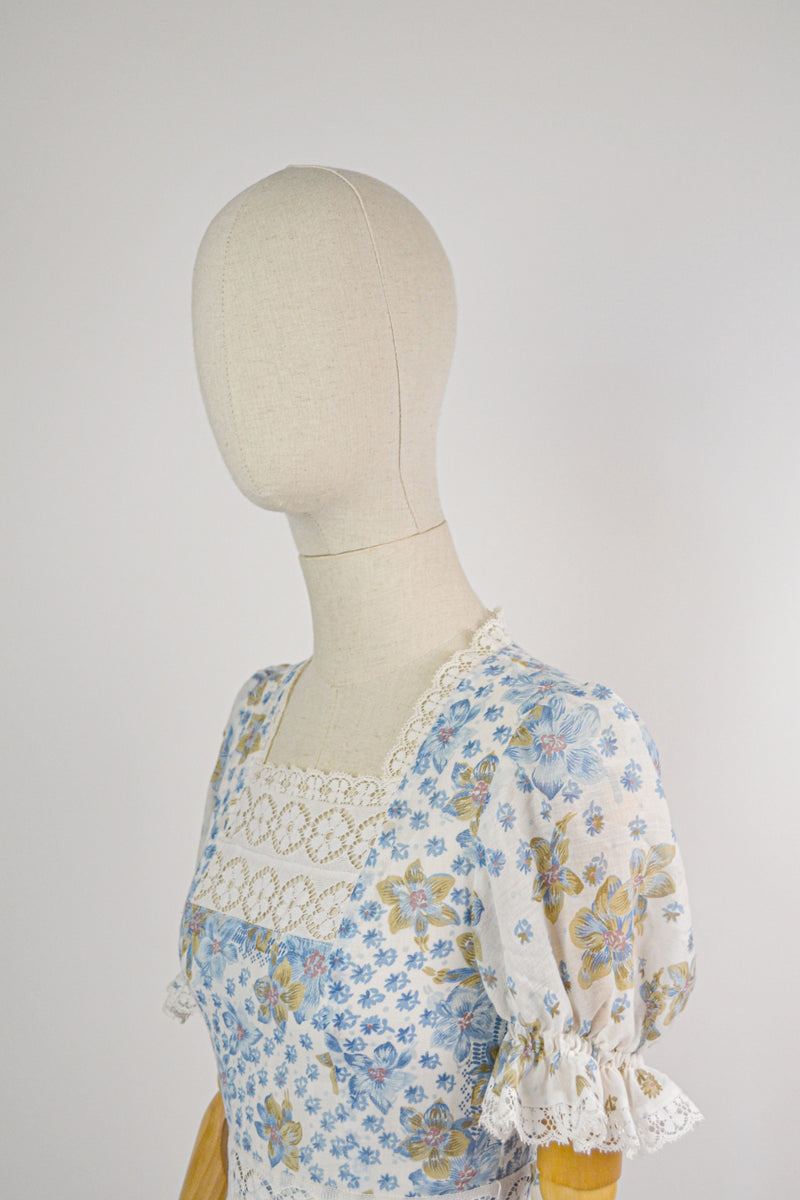 ELEGANT WHISPER - 1970s Vintage Prairie Dress - Size XS/S