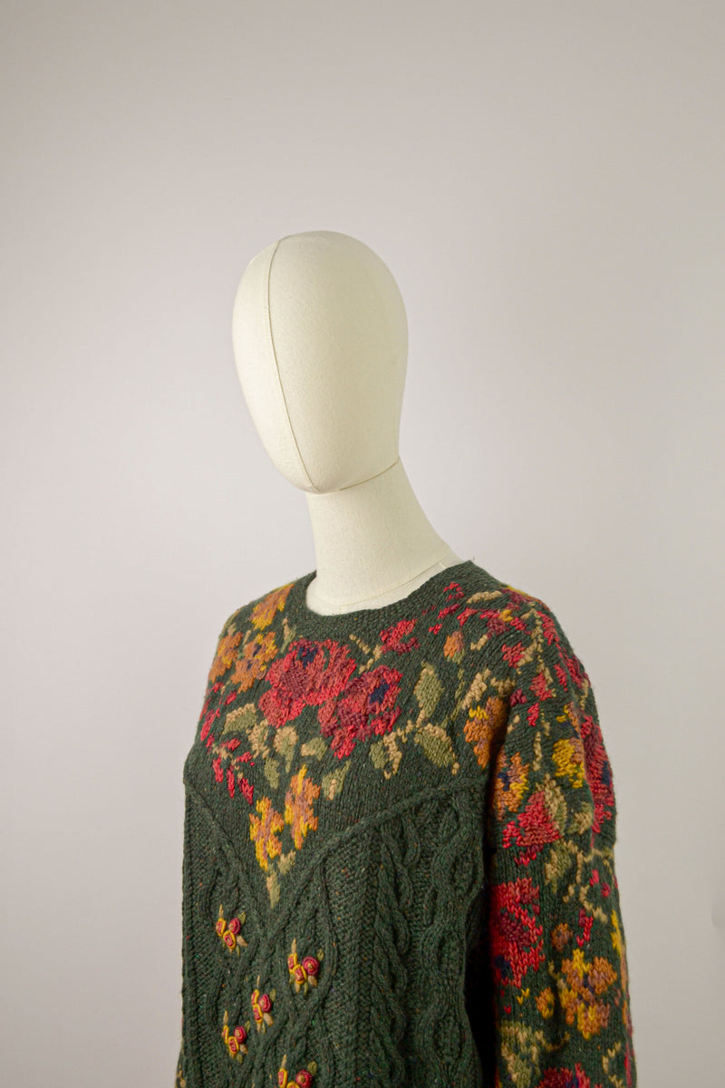 FLORAL BLISS -  1990s Vintage Laura Ashley Embroidered jumper - Size M/L