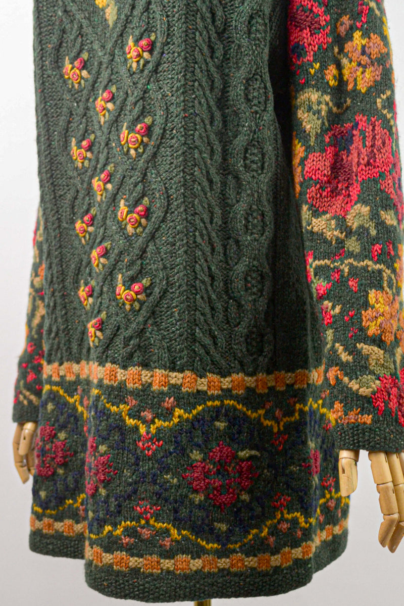 FLORAL BLISS -  1990s Vintage Laura Ashley Embroidered jumper - Size M/L