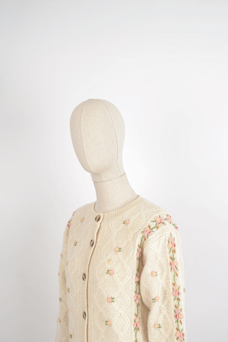 FLORISTRY - 1990s Vintage Ivory Embroidered Cardigan - Size S/M