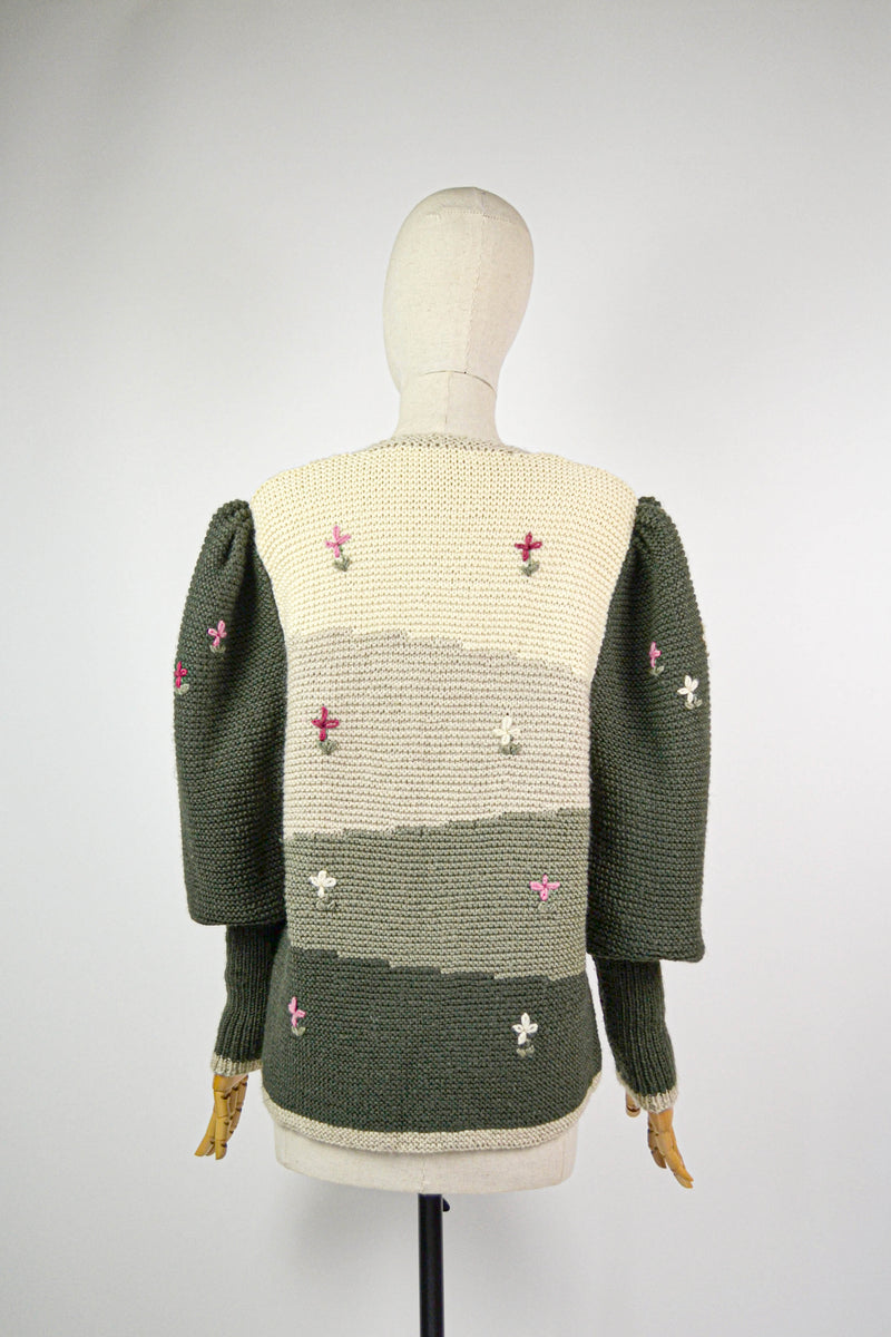 MISTY MEADOWS - 1980s Vintage  Hand-knitted Austrian Cardigan - Size M/L
