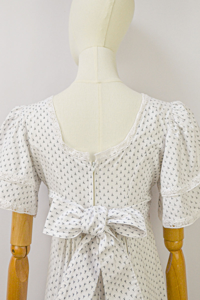 FOR THE LOVE OF NUTMEG - 1970s Vintage Laura Ashley Nutmeg Print Prairie Dress - Size S/M