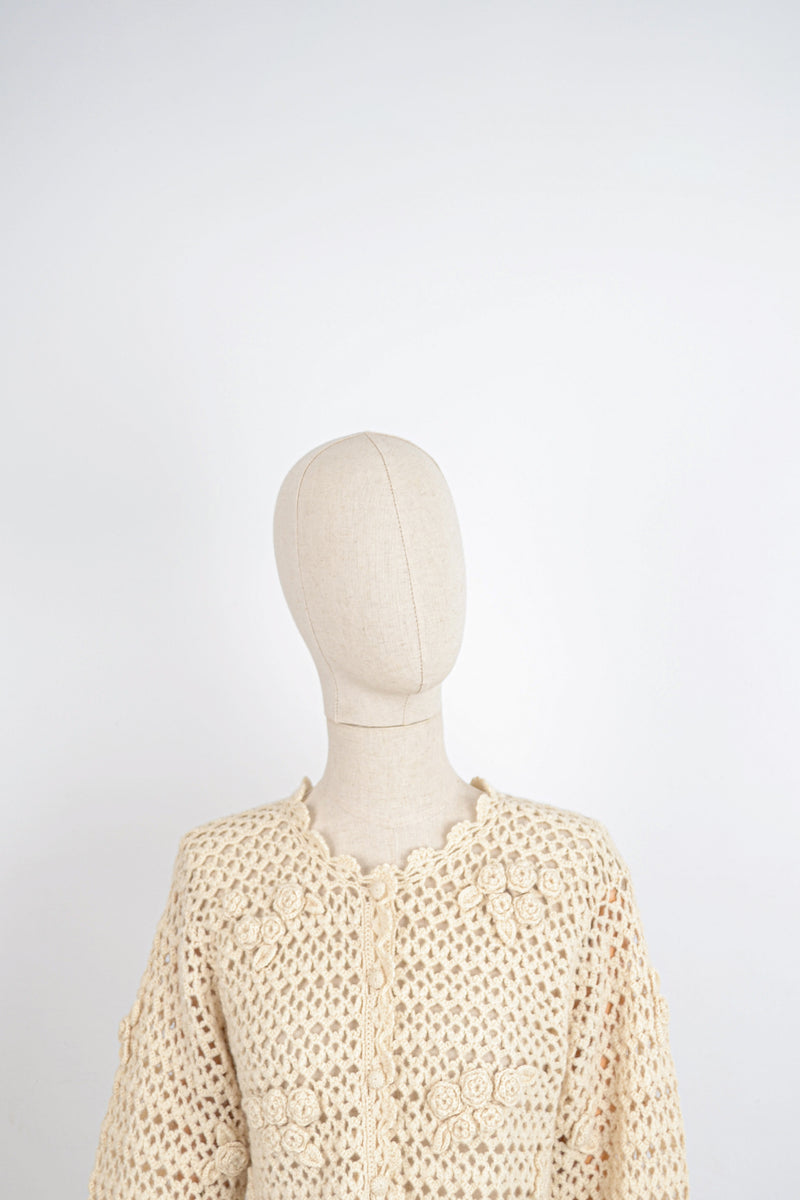GARDENIA - 1980s Vintage Crochet Cardigan - Size S/M