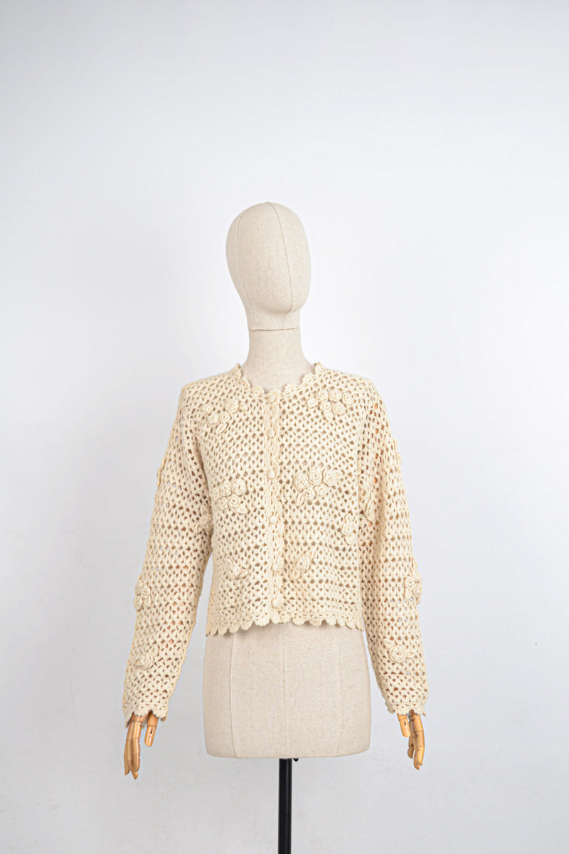 GARDENIA - 1980s Vintage Crochet Cardigan - Size S/M