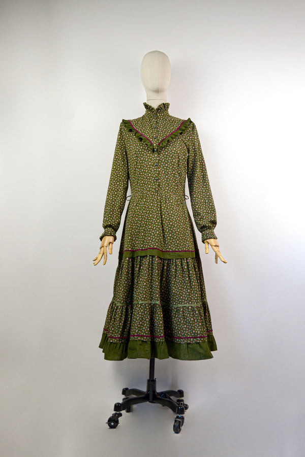 HARMONY  - 1970s Vintage Ditsy Flower Prairie Dress - Size S