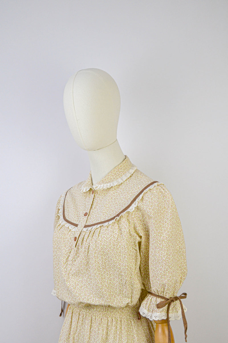 HELENIUM - 1970s Vintage Cotton Autumn Floral Prairie Dress - Size S/M