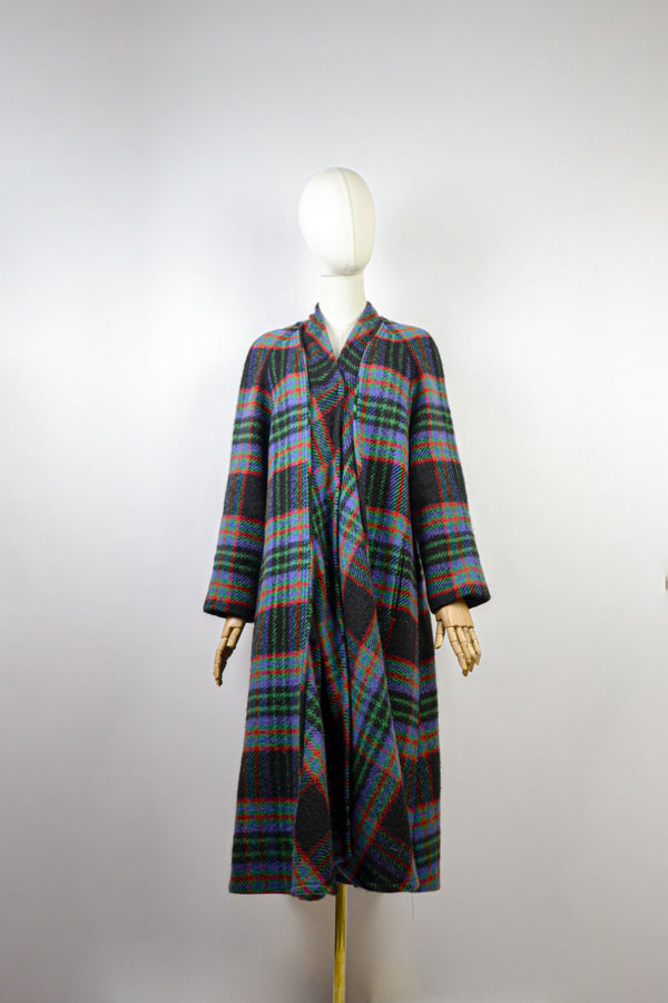 HOLLY CHECK - 1990s Vintage Weill Paris Tartan Wool Coat - Size S/M