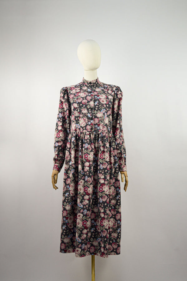 ICE PETALS - 1980s Vintage Laura Ashley Floral  Shirtdress - Size S/M