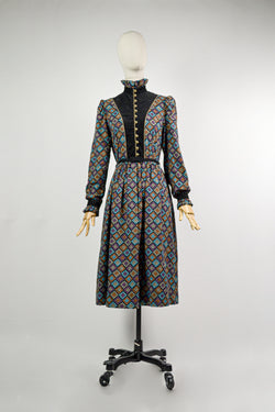KRISTA - 1970s Vintage Abstract Print Marion Donaldson Prairie Dress - Size S/M