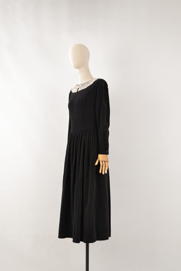 LICORICE - 1980s Vintage Laura Ashley Corduroy Dress - Size XS/S