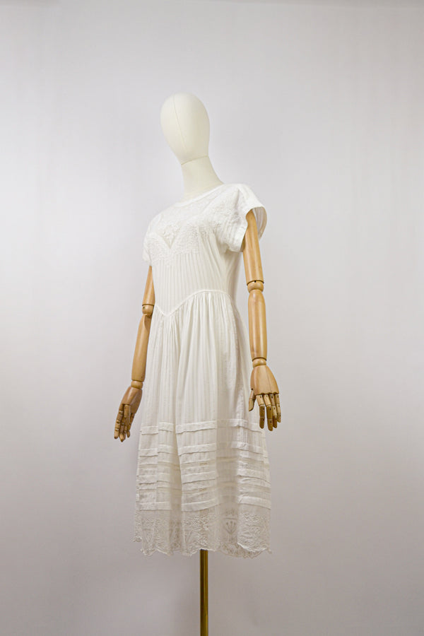 LILLY - 1980s Vintage René Derhy White Embroidered Cotton Dress - Size S