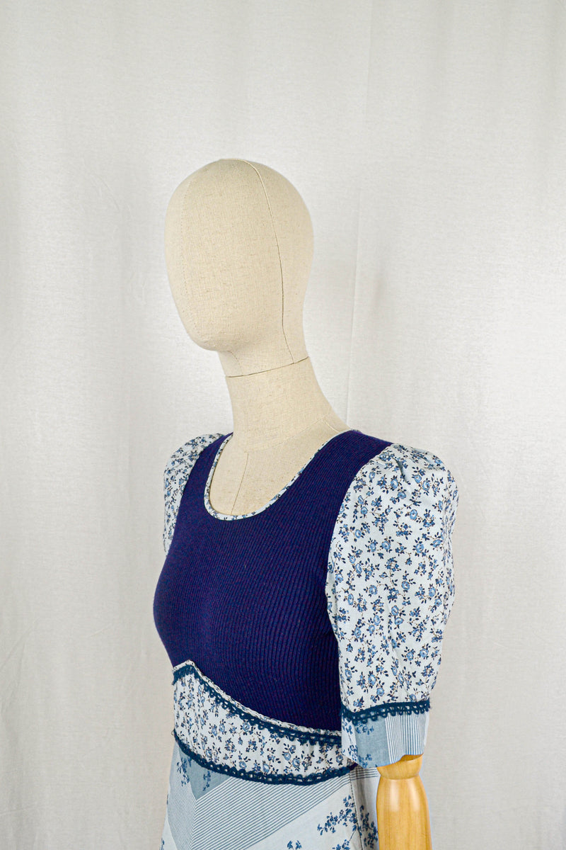 MARY LOU - 1970s Vintage C&A Blue Prairie Dress - Size S