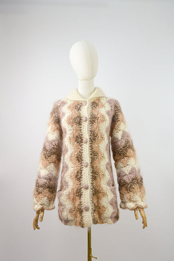 MAYA - 1970s Vintage Hand-crocheted Cardigan - Size S/M