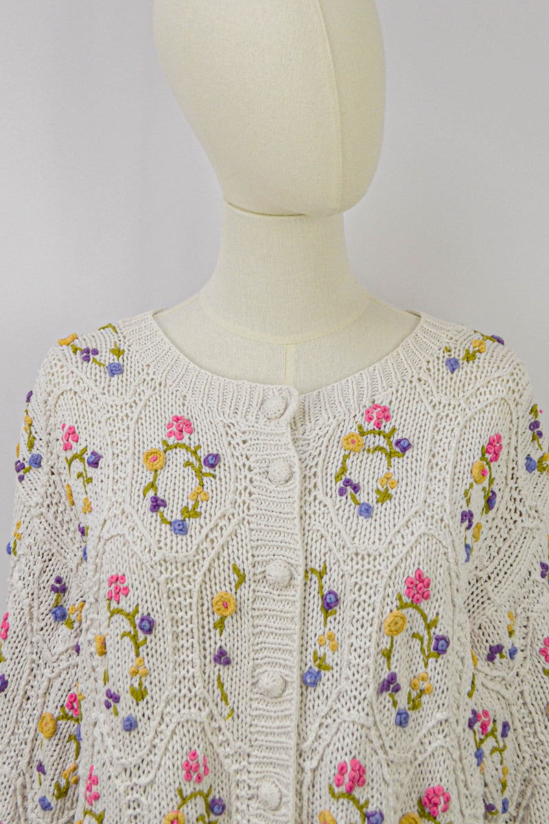 SWEET PEAS FARANDOLE - 1990s Vintage floral Embroiedered Cardigan - Size M/L