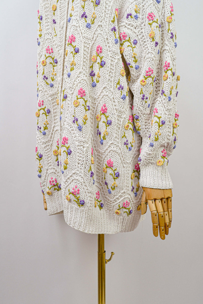 SWEET PEAS FARANDOLE - 1990s Vintage floral Embroiedered Cardigan - Size M/L