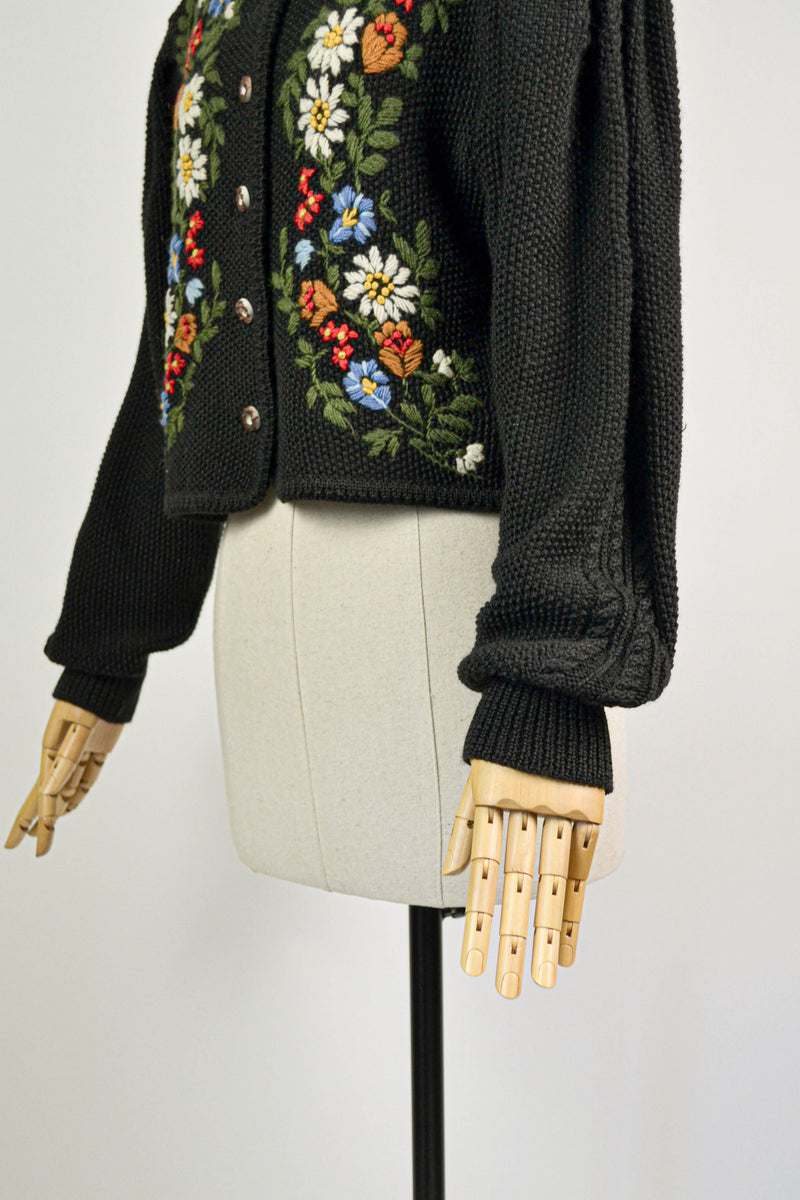 ODETTE - 1980s Vintage Floral Embroidery Austrian Cardigan - Size M