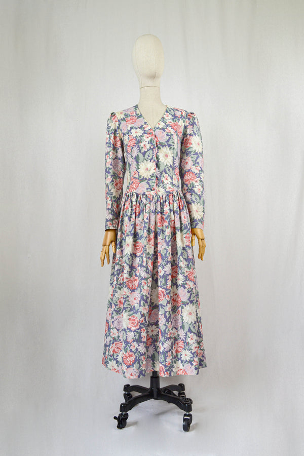 POSTCARD FROM THE GARDEN - 1990s Vintage Lauras Ashley Floral Print Dress - Size M