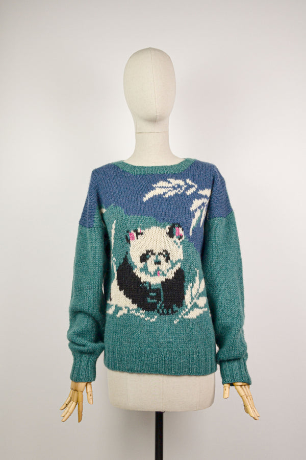 PANDA PARADISE - 1980s Vintage Woolrich Panda Jumper - Size M