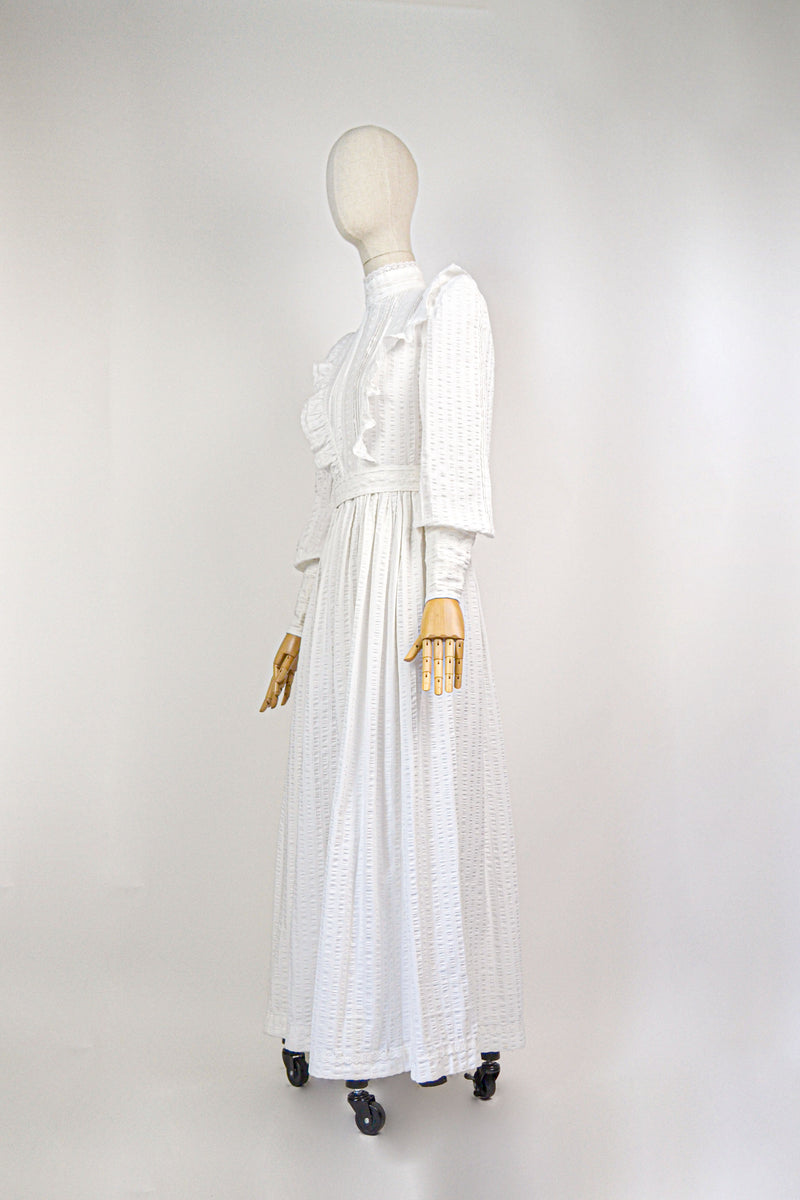 QUEEN ANNE'S LACE - 1970s Vintage Laura Ashley Crisp White Bridal Dress - Size S