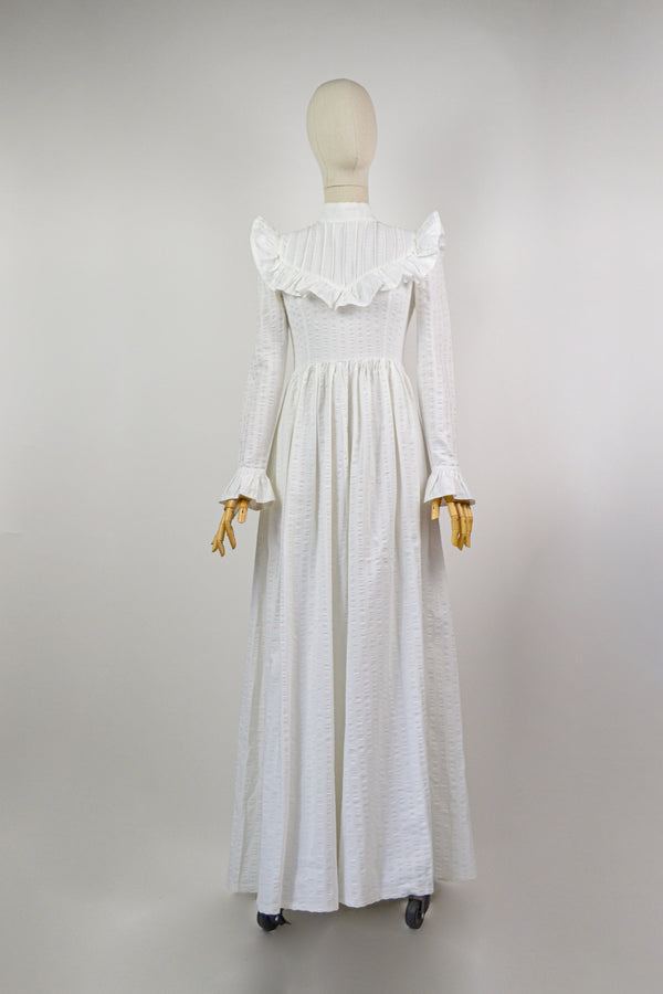 QUIETUDE - 1970s Vintage Laura Ashley Crisp White Cotton Dress - Size S