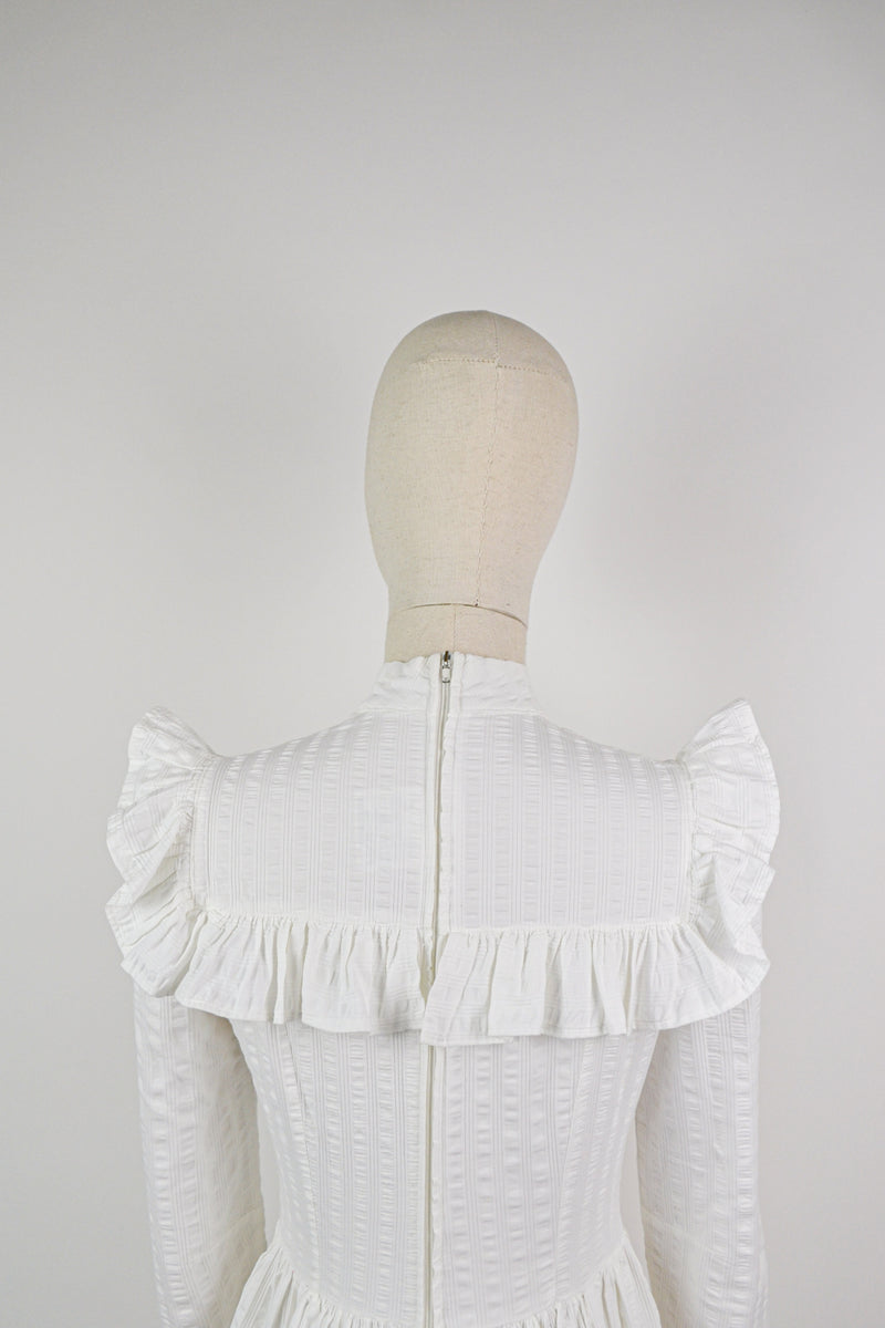 QUIETUDE - 1970s Vintage Laura Ashley Crisp White Cotton Dress - Size S
