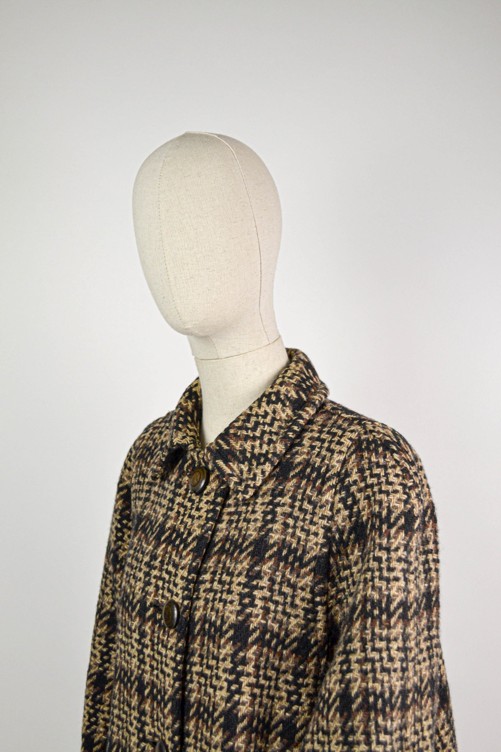 ROSABELLE - 1980s Vintage Aquascutum Wool Tartan Coat - Size