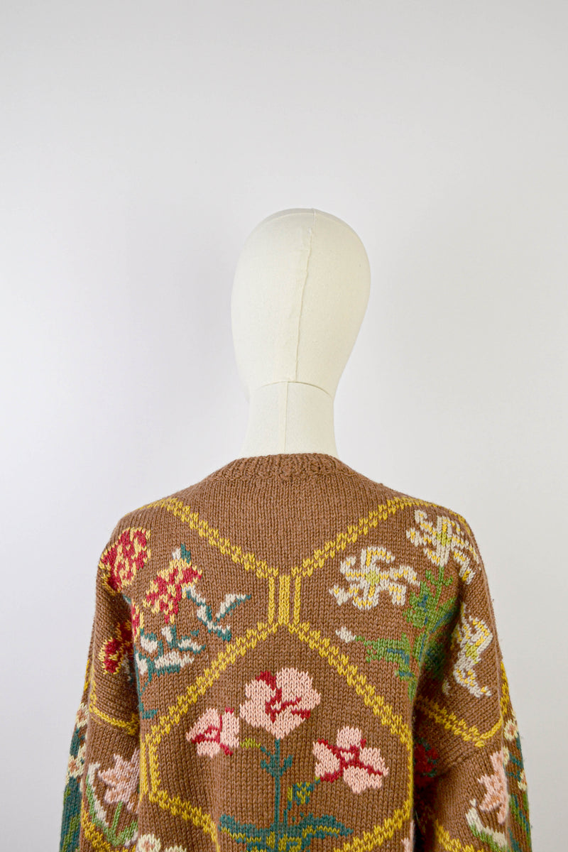 RUSTIC FLORAL - 1980s Vintage Wool Brown Autumn Floral Jumper - Size M/L