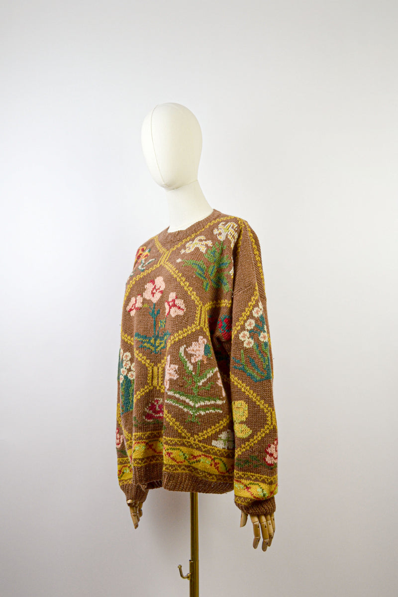 RUSTIC FLORAL - 1980s Vintage Wool Brown Autumn Floral Jumper - Size M/L