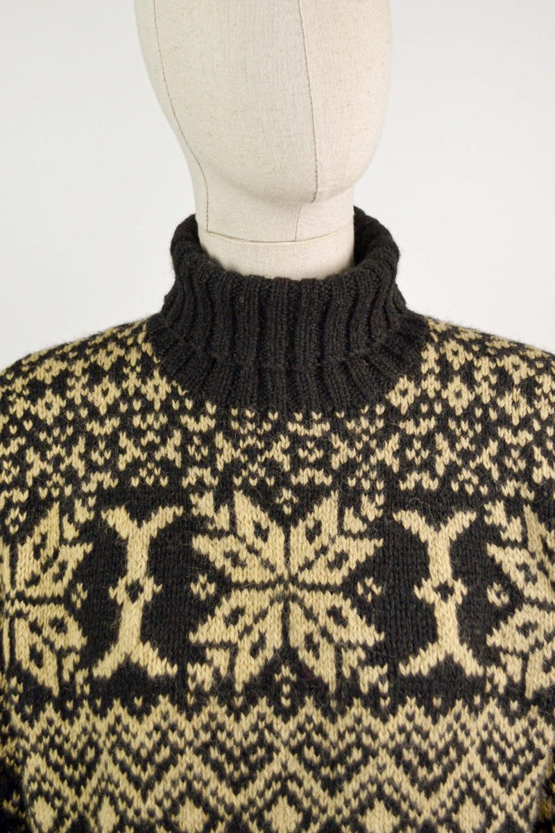 SNOWFLAKES -  1980s Vintage Ralph Lauren Fair Isle Black and Cream Jumper - Size S/M