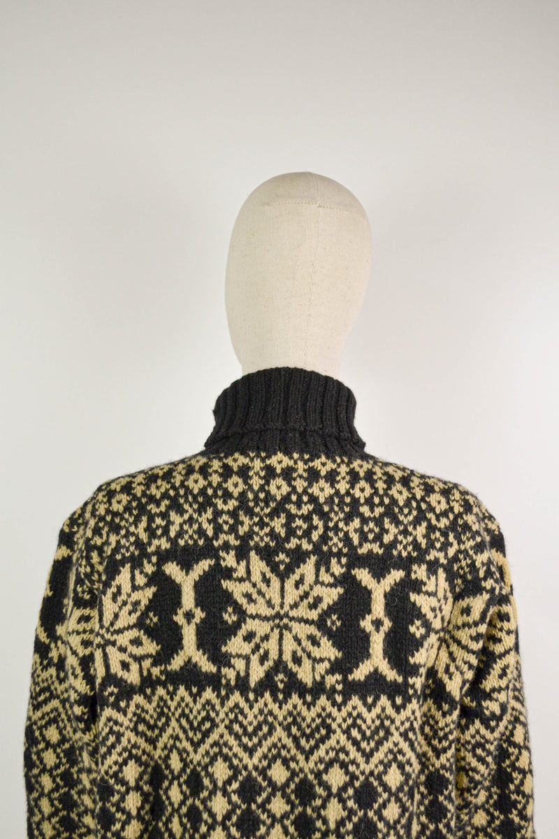 SNOWFLAKES -  1980s Vintage Ralph Lauren Fair Isle Black and Cream Jumper - Size S/M