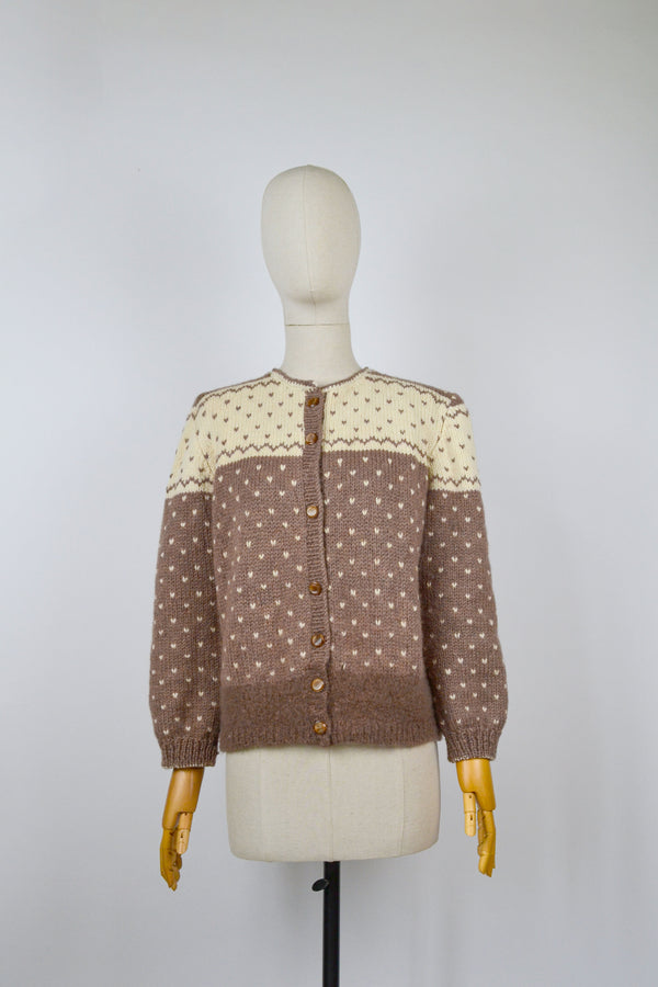 SOFT HEARTS - 1980s Vintage Hand-Knitted Brown and Ivory Cardigan - Size S/M