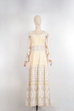 PEARL - 1970s Vintage Ivory Lace Prairie Dress - Size M/L