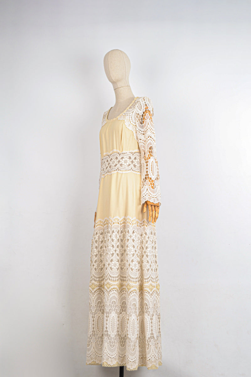 PEARL - 1970s Vintage Ivory Lace Prairie Dress - Size M/L